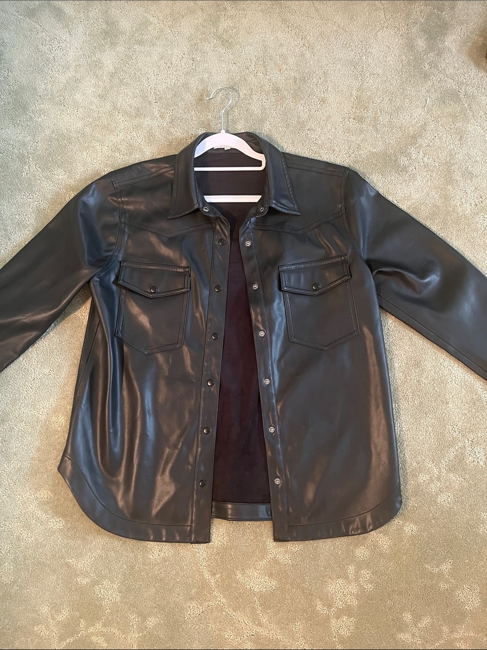 Z Supply Wonen’s Black Faux Leather Blazer